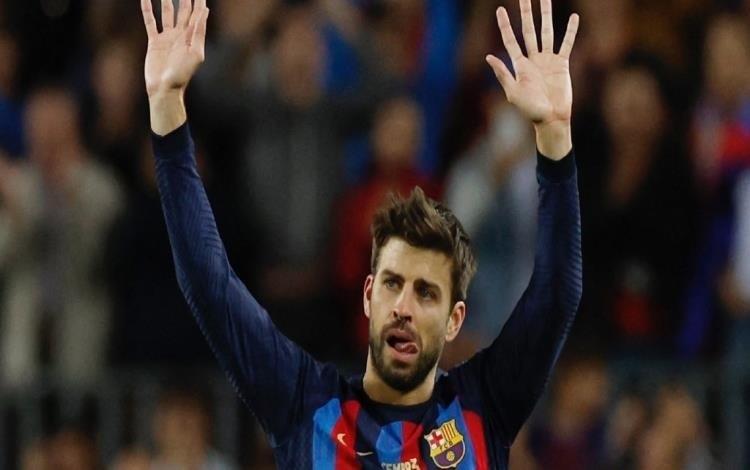 Con triunfo y lagrimas en los ojos, Piqué se despide del Camp Nou Con triunfo y lagrimas en los ojos, Piqué se despide del Camp Nou