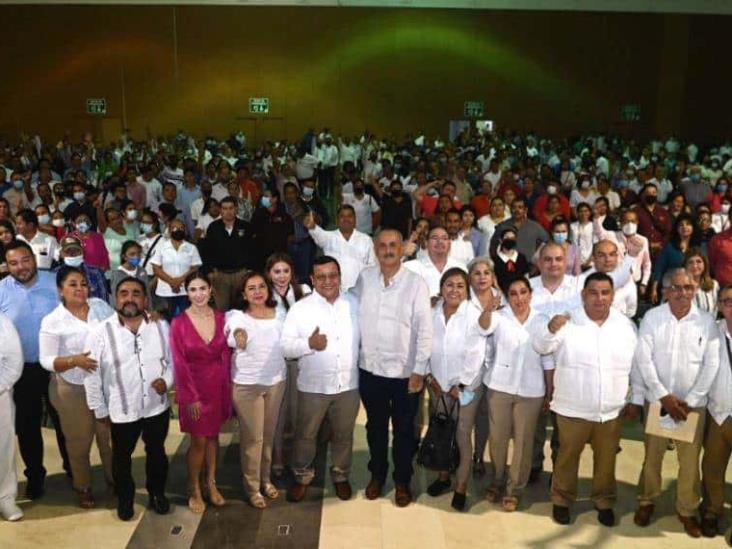 Entregan apoyos a la clase trabajadora al servicio del estado Entregan apoyos a la clase trabajadora al servicio del estado