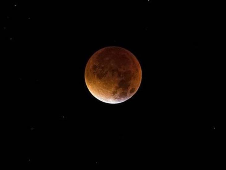 Luna de sangre: el espectáculo astronómico de los eclipses totales Luna de sangre: el espectáculo astronómico de los eclipses totales