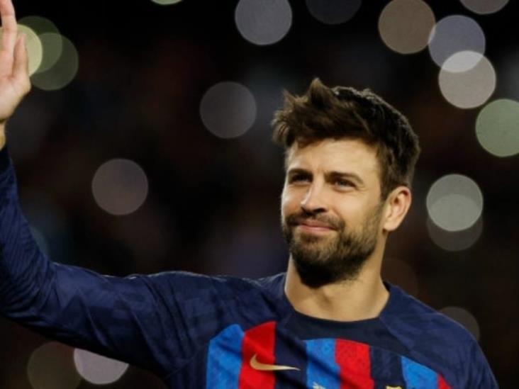 VIDEO: Clara Chía y Piqué se dan romántico beso tras despedida en el Camp Nou VIDEO: Clara Chía y Piqué se dan romántico beso tras despedida en el Camp Nou