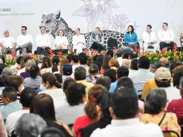 Inaugura gobernador Carlos Merino las "Culturas Amigas ISSSTE 2022" Inaugura gobernador Carlos Merino las "Culturas Amigas ISSSTE 2022"