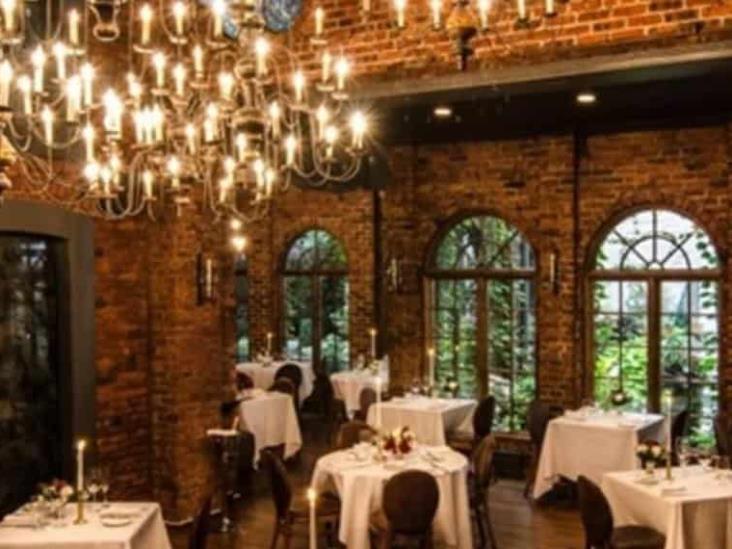 Acusan al restaurante más romántico de Nueva York de separar a comensales blancos de asiáticos Acusan al restaurante más romántico de Nueva York de separar a comensales blancos de asiáticos
