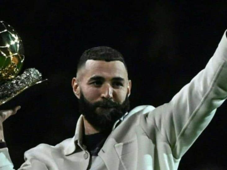 Karim Benzema sorprende y regresa al club que lo vio nacer Karim Benzema sorprende y regresa al club que lo vio nacer
