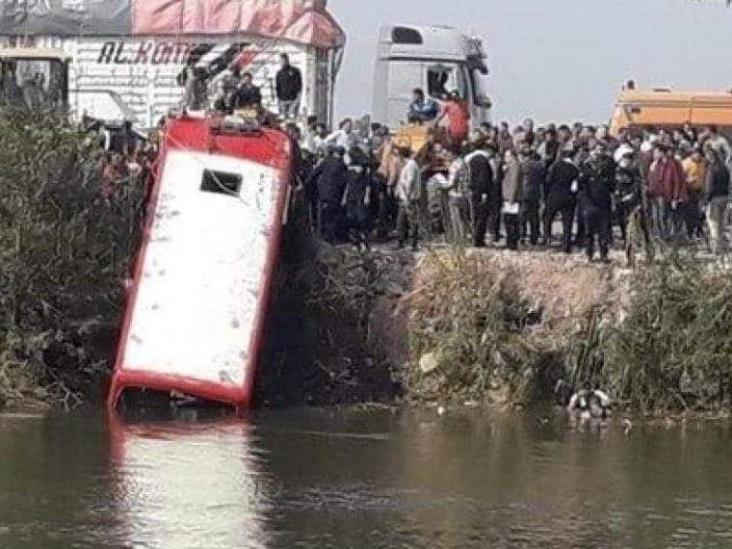 Accidente de autobús en Egipto deja 20 muertos Accidente de autobús en Egipto deja 20 muertos