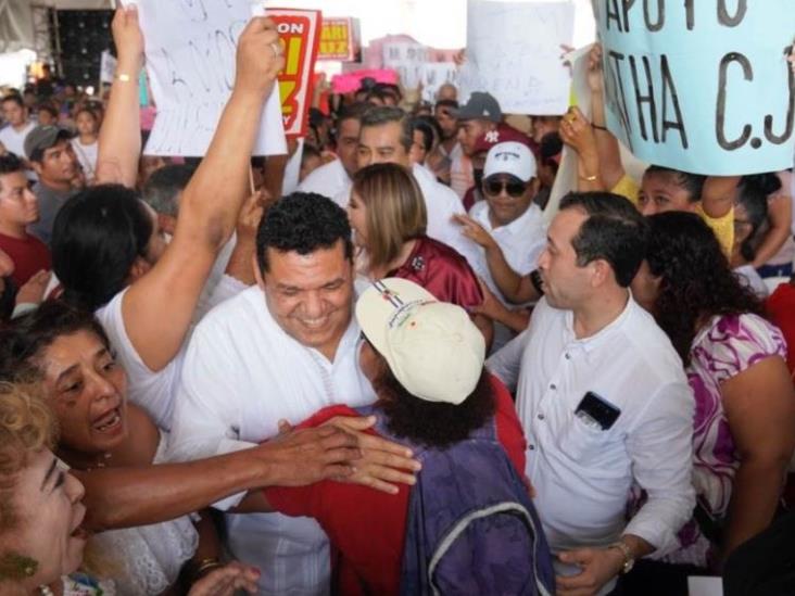 Nunca mas Tabasco se queda en el rezago ni en la pobreza, se trabaja sin descanso por la prosperidad del pueblo: Javier May Nunca mas Tabasco se queda en el rezago ni en la pobreza, se trabaja sin descanso por la prosperidad del pueblo: Javier May