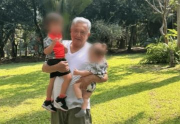 AMLO festejó con sus "acarreados" previo a su cumpleaños y la marcha por el INE