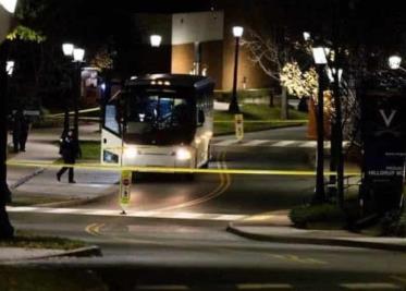 Mueren en tiroteo 3 jugadores de futbol americano de Universidad de Virginia, EU