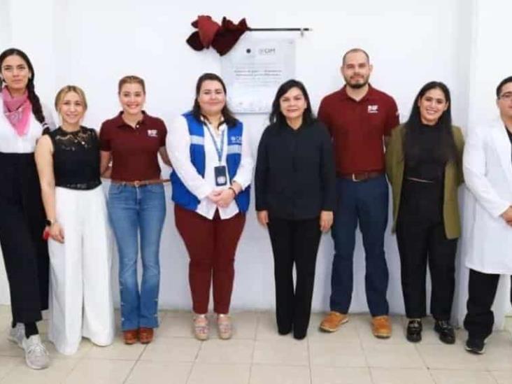 Develan placa conmemorativa a los trabajos de rehabilitación del Centro de Asistencia Social (CAS) "Celia González de Rovirosa Develan placa conmemorativa a los trabajos de rehabilitación del Centro de Asistencia Social (CAS) "Celia González de Rovirosa