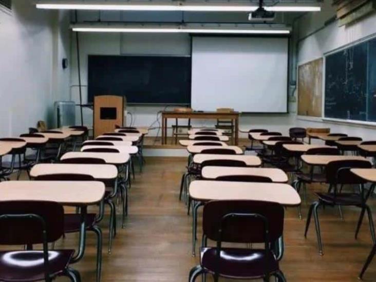 Niña salva a compañera de clase gracias a maniobra que vio en YouTube Niña salva a compañera de clase gracias a maniobra que vio en YouTube