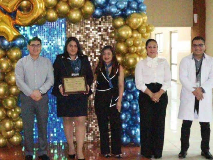 Entrega IMSS Tabasco reconocimientos a personal Técnico en Atención y Orientación al Derechohabiente Entrega IMSS Tabasco reconocimientos a personal Técnico en Atención y Orientación al Derechohabiente