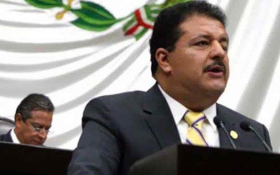 El presidente municipal de Huimanguillo, Óscar Ferrer Ábalos, rechazó que sólo haga "visitas de doctor" al municipio