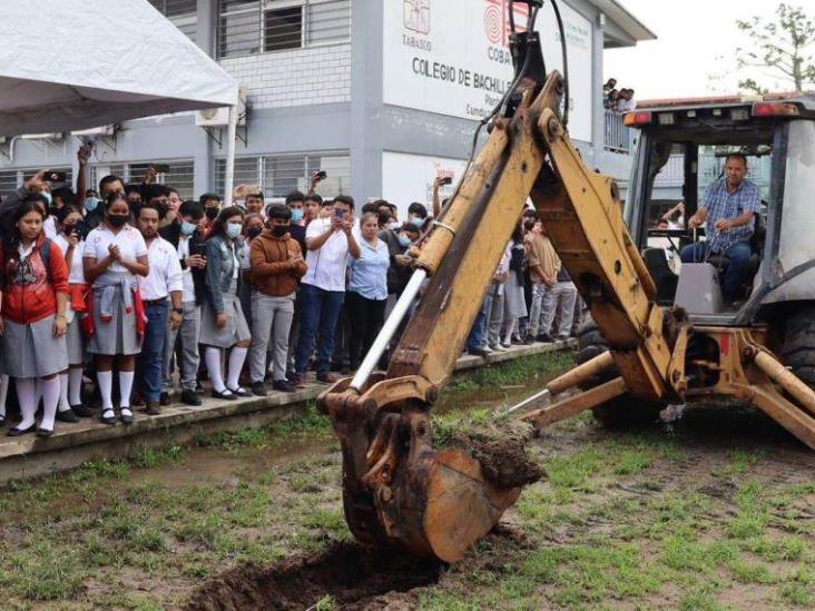 Inician trabajos de construcción de domo y cancha de usos múltiples en COBATAB Nº 6 Inician trabajos de construcción de domo y cancha de usos múltiples en COBATAB Nº 6