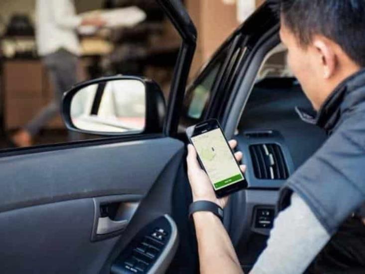 Mujer salta de Uber en movimiento que no quería parar Mujer salta de Uber en movimiento que no quería parar