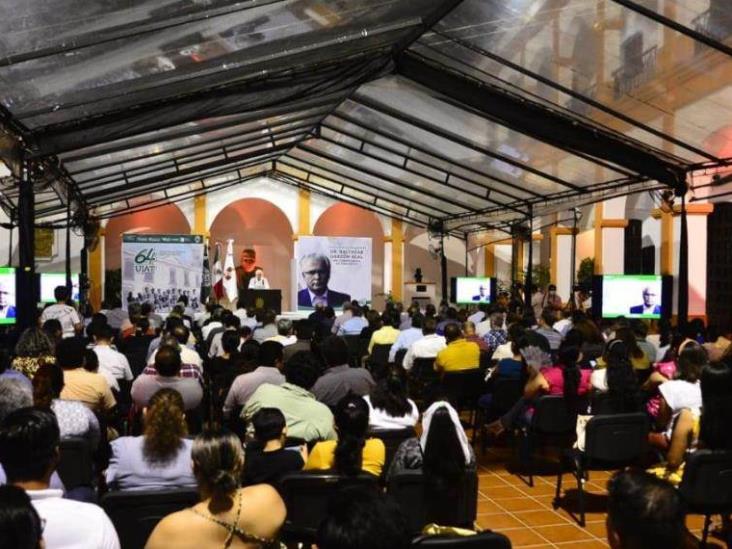 Por los 64 años de la Ujat se llevo acabo la conferencia Un compromiso de Progreso Por los 64 años de la Ujat se llevo acabo la conferencia Un compromiso de Progreso