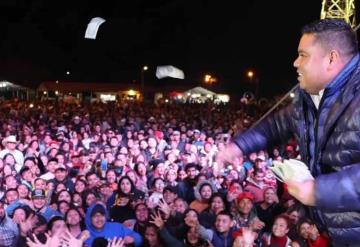 ´Mayito Fest´: Celebra funcionario de Coahuila cumpleaños aventando dinero