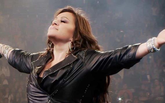 Hoy la matan: La aterradora advertencia a Jenni Rivera en último concierto