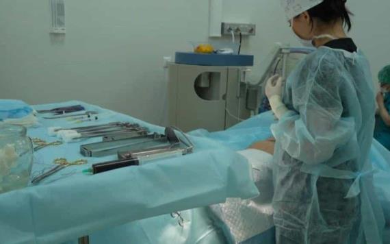 Mujer quería bajar de peso pero murió en cirugía de liposucción en clínica de la Ciudad de México