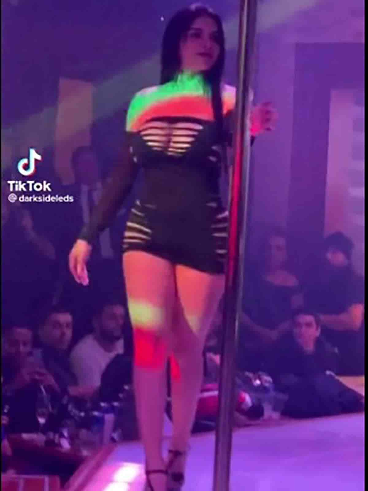 Mexican Influencer Karely Ruiz'S Party Fight - mo9v2ic