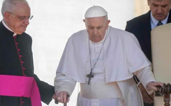El Papa Francisco revela que escribió carta de renuncia en caso de impedimento médico