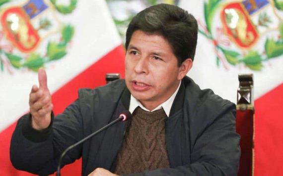 Familia de Pedro Castillo llega a México tras asilo político