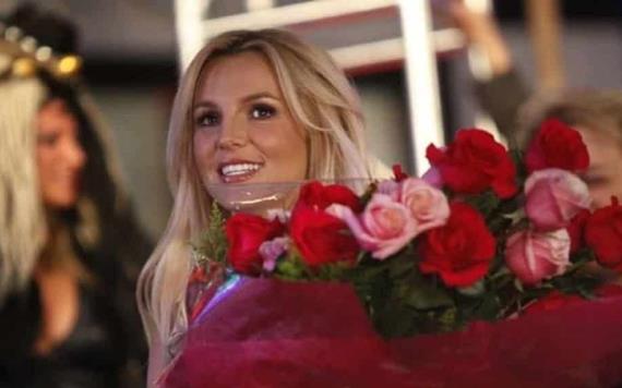 Crece teoría en redes sociales que Britney Spears está muerta