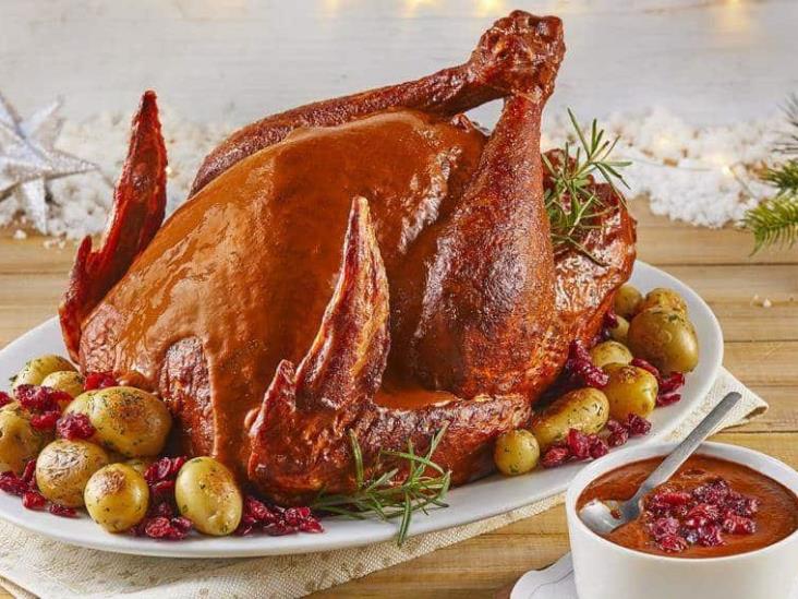 El pavo, comida tradicional navideña fue heredada por Francisco I de Francia El pavo, comida tradicional navideña fue heredada por Francisco I de Francia