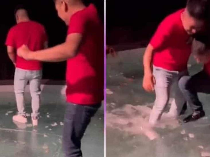 Familia bailaban en alberca congelada, el hielo se rompe y caen al agua Familia bailaban en alberca congelada, el hielo se rompe y caen al agua