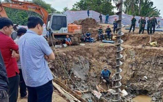 Rescatistas intentan salvar a un niño en Vietnam que lleva varios días en un pozo de 35 metros