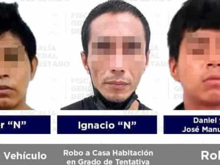 Detiene FGE a cinco personas por robo, en distintas modalidades, y violencia familiar Detiene FGE a cinco personas por robo, en distintas modalidades, y violencia familiar