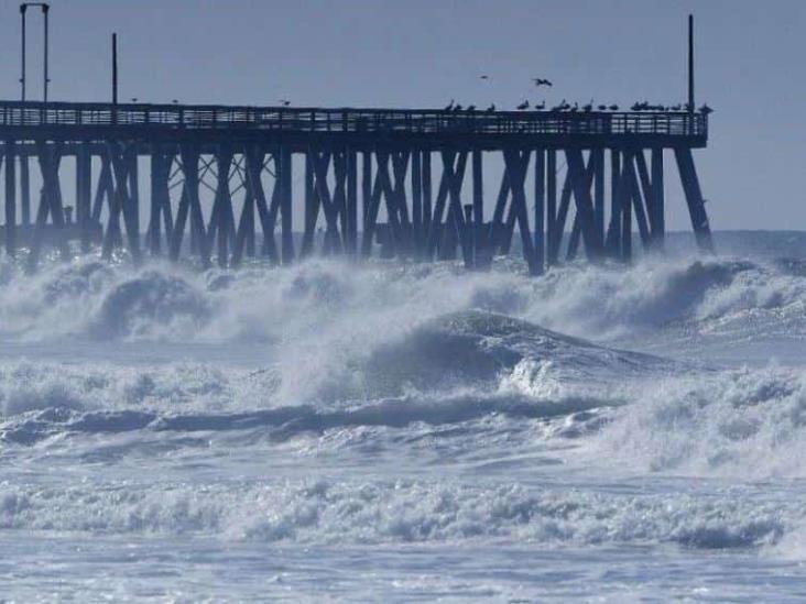 Frente Frío Núm. 23 causará oleaje hasta 5 metros de altura en la Península de Baja California Frente Frío Núm. 23 causará oleaje hasta 5 metros de altura en la Península de Baja California