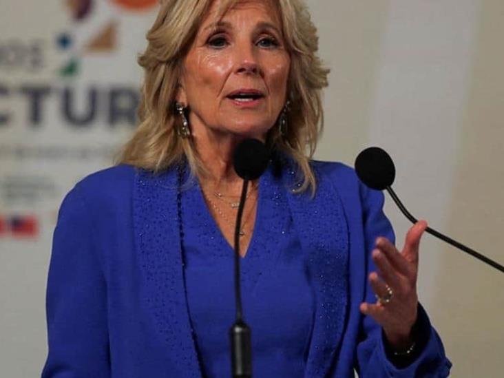 Jill Biden es sometida a cirugía para extirparle lesiones cancerosas Jill Biden es sometida a cirugía para extirparle lesiones cancerosas