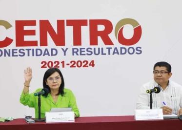 Mujeres del CRESET reciben donación de ropa