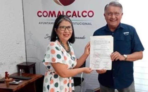 Entregan título de propiedad al ayuntamiento de Comalcalco