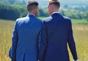 Sí pero no: Iglesia de Inglaterra acepta bendecir a las parejas gays pero no casarlas