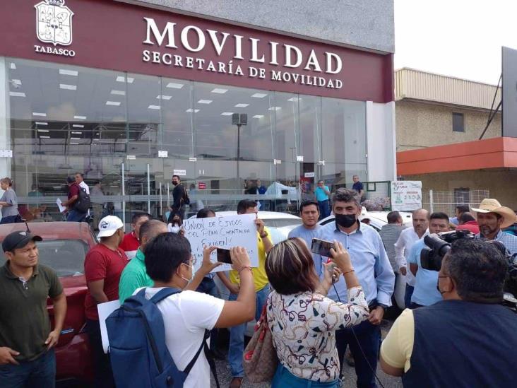 Fuera a invasores de rutas; Solicitan transportistas de la zona de la Chontalpa Fuera a invasores de rutas; Solicitan transportistas de la zona de la Chontalpa