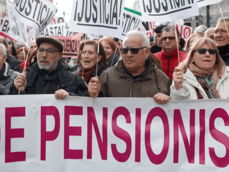 Pretenden aumentar hasta los 64 años de edad de jubilación en Francia Pretenden aumentar hasta los 64 años de edad de jubilación en Francia