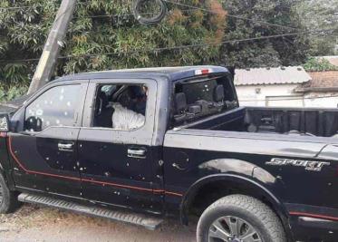Lanzan bomba molotov a vehículo de funcionario de Seguridad Pública en Jonuta