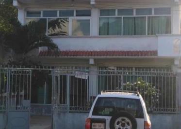 La alcaldesa de Centro, Yolanda del Carmen Osuna Huerta puso en marcha el programa de construcción y Mantenimiento de Jagüeyes, terraplen y drenes en la ranchería la Palma