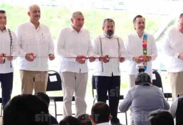 Tabasco, Chiapas y Veracruz unidos por moderno tramo carretero