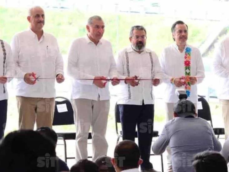 Tabasco, Chiapas y Veracruz unidos por moderno tramo carretero Tabasco, Chiapas y Veracruz unidos por moderno tramo carretero