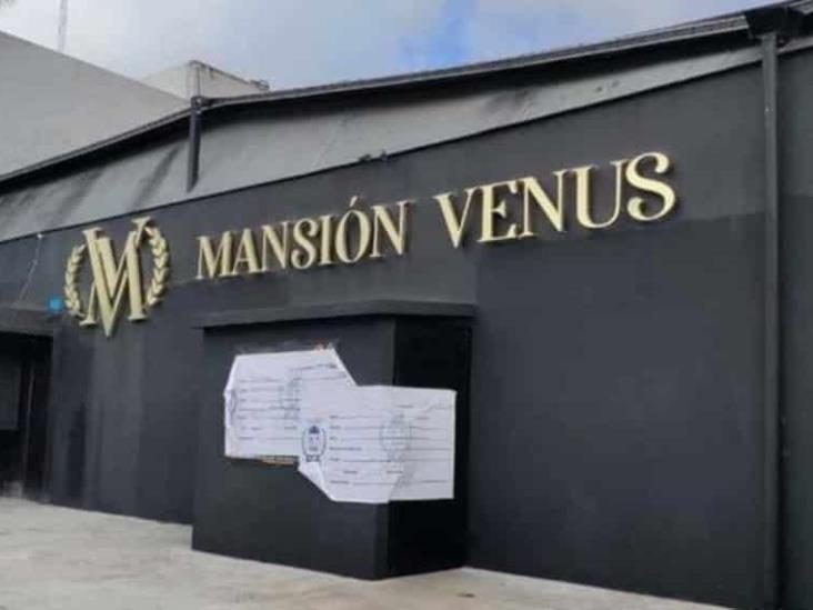 Cateo por presunta trata de personas en centro nocturno de Cancún deja 30 detenidos Cateo por presunta trata de personas en centro nocturno de Cancún deja 30 detenidos