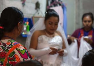 En Oaxaca, niñas son víctimas de bodas forzadas arregladas por sus padres