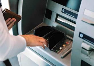 Seis bancos eliminarán cobros por retiro de efectivo en cajeros y consultas de saldo