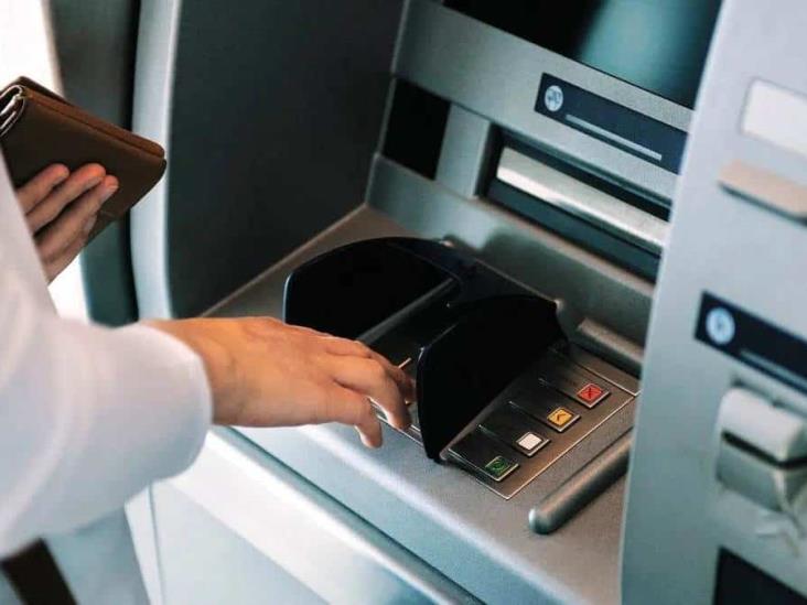 Seis bancos eliminarán cobros por retiro de efectivo en cajeros y consultas de saldo Seis bancos eliminarán cobros por retiro de efectivo en cajeros y consultas de saldo