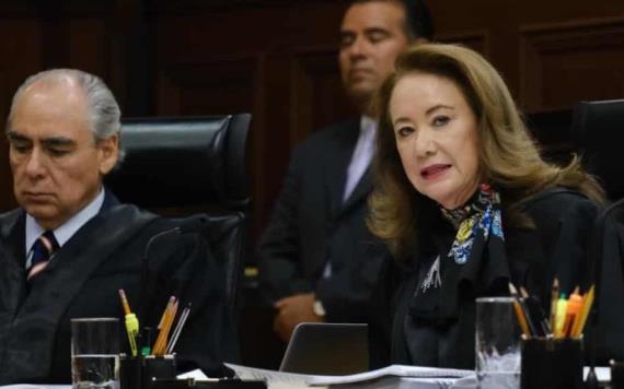 UNAM cita a Yasmín Esquivel para presentar pruebas a su favor sobre plagio de tesis