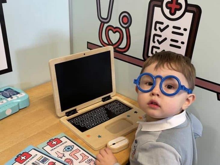 A sus 4 años, niño genio cuenta números en 7 idiomas y lee libros de Harry Potter A sus 4 años, niño genio cuenta números en 7 idiomas y lee libros de Harry Potter