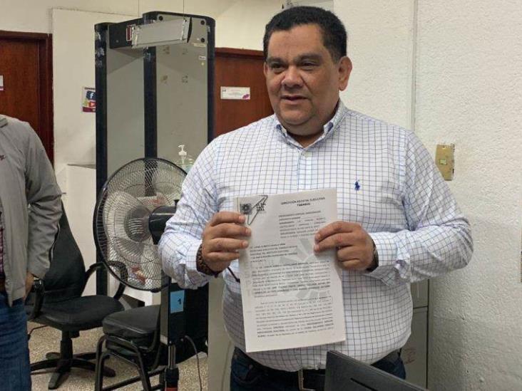 PRD denuncia al senador de Morena, Ovidio Peralta Suárez ante el IEPC Tabasco PRD denuncia al senador de Morena, Ovidio Peralta Suárez ante el IEPC Tabasco