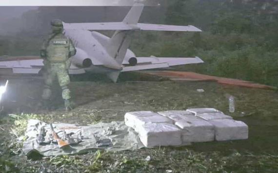 Ejército, Fuerza Aérea Mexicano y Guardia Nacional aseguran aeronave, armamento y posible cocaína en Chiapas