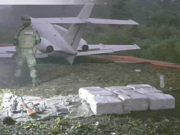 Ejército, Fuerza Aérea Mexicano y Guardia Nacional aseguran aeronave, armamento y posible cocaína en Chiapas Ejército, Fuerza Aérea Mexicano y Guardia Nacional aseguran aeronave, armamento y posible cocaína en Chiapas