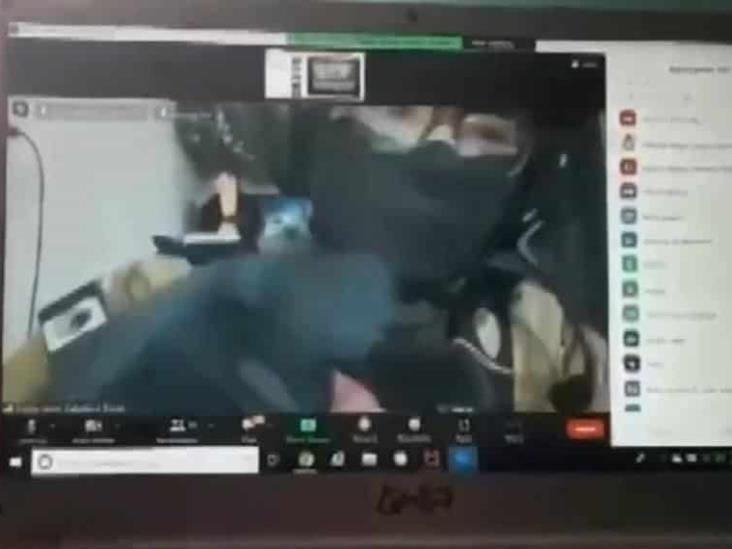 Hombre entra a clase de Zoom y amenaza a estudiantes de secundaria en Chihuahua Hombre entra a clase de Zoom y amenaza a estudiantes de secundaria en Chihuahua